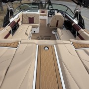 2024 Mastercraft XT20 - Midnite Black/Sangria Flake